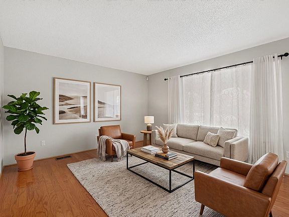 3rd image of 3605 Chelwood Park Blvd NE