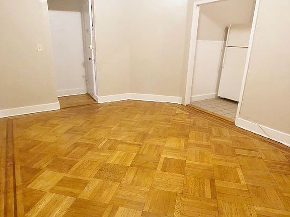 2nd image of 42-02 Ditmars Blvd #F2