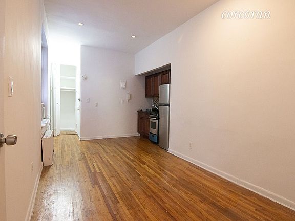 3rd image of 29 W 84th St APT 4A