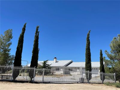 4664 Del Rosa Rd, Phelan, CA, 92371