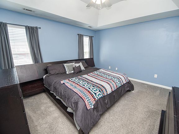 4th image of 130 Ledgewood Way