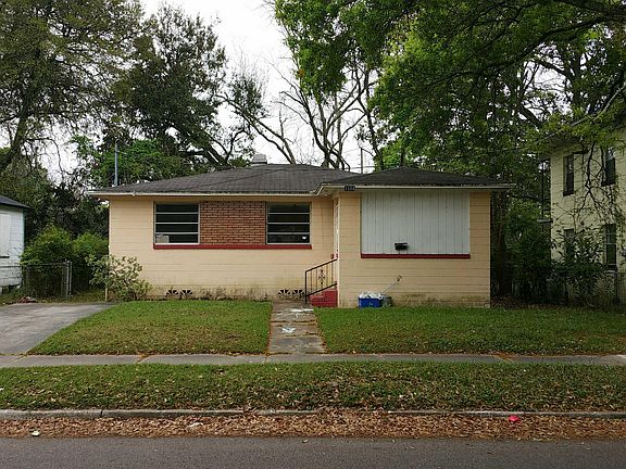 2nd image of 1354 W 14th St