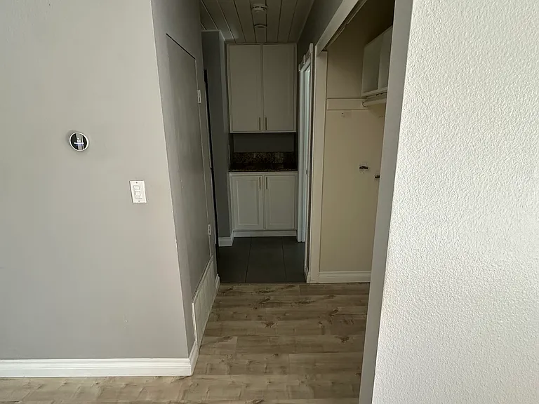 24401 Avenida De Los Ninos — Photo 10