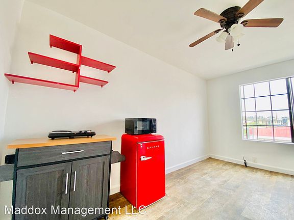 2nd image of 3551-3557 S Western Ave #3551-11