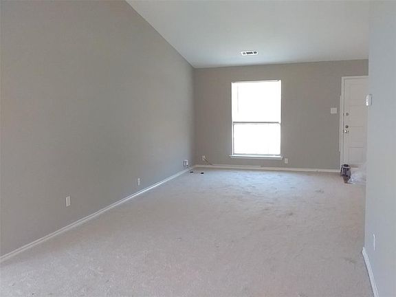 4th image of 442 Wildbriar Dr