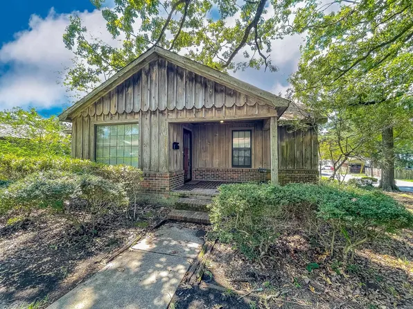 1225 Coy Dumas St, El Dorado, AR 71730
