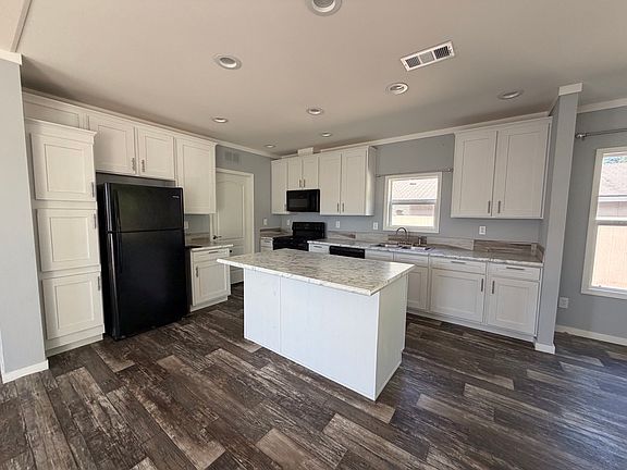 4th image of 3300 Killingsworth Ln Lot 136
