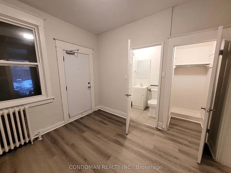 133 John St S #2 — Photo 8
