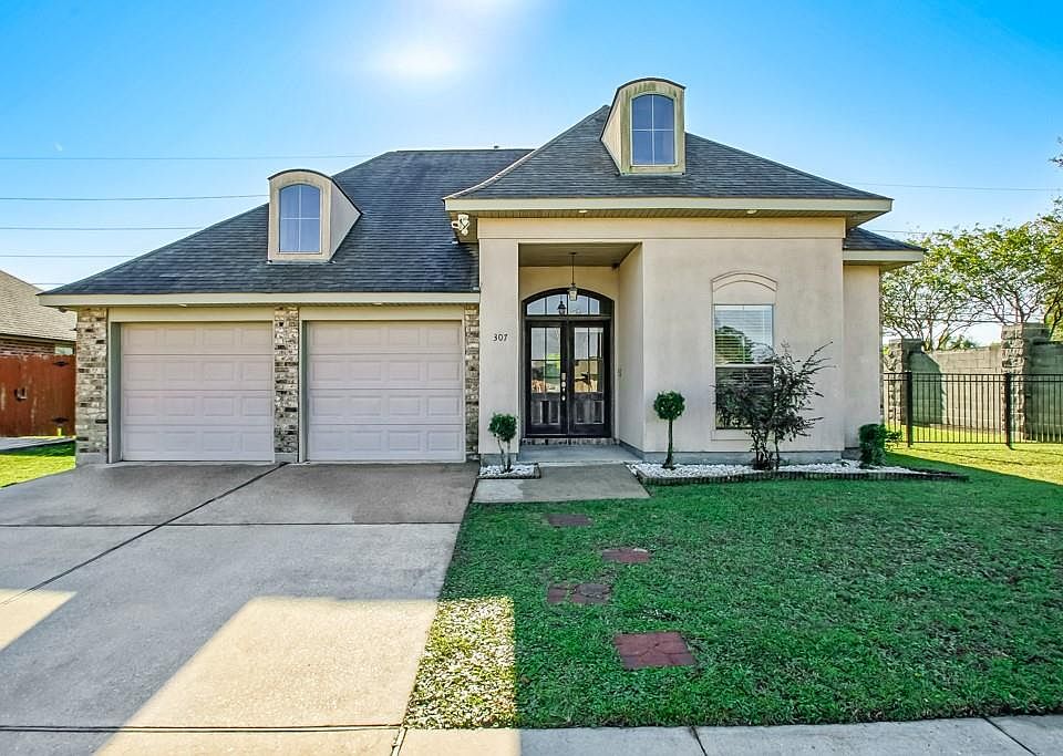 307 S Pin Oak Dr, Saint Rose, LA 70087 | MLS #2477624 | Zillow