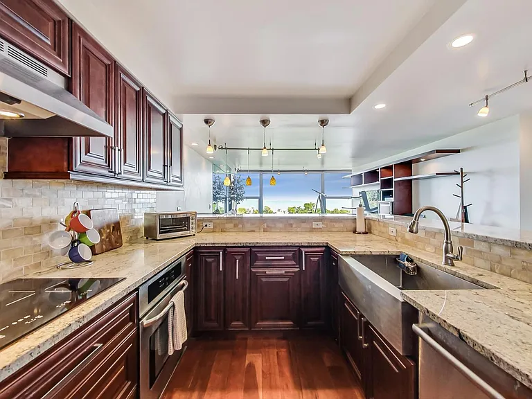 1850 N Clark St #1205 — Photo 10