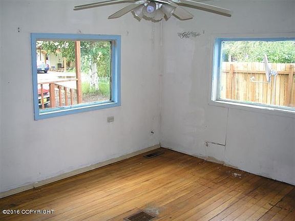 5th image of 303 W 4th Ave