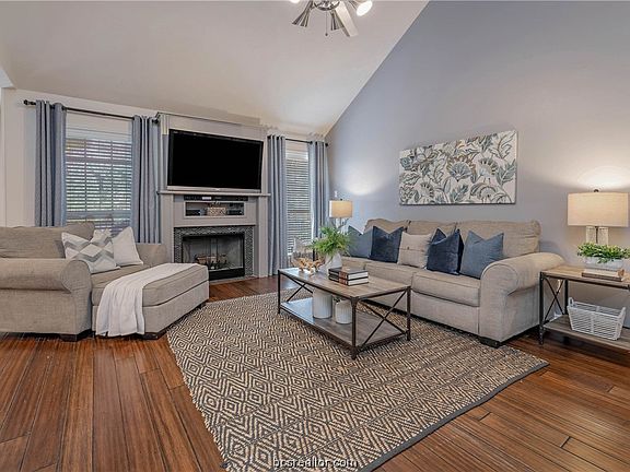 5th image of 4204 Winchester Dr