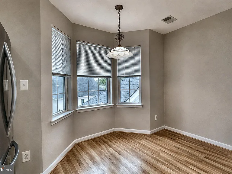 25340 Lake Mist Sq #301 — Photo 6