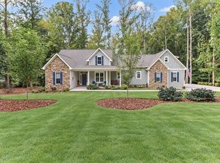 618 Saint Cloud Dr, Statesville, NC 28625