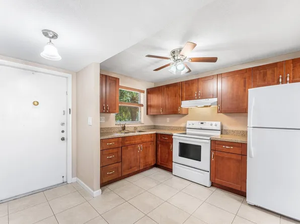 2720 N Pine Island Road #212, Sunrise, FL 33322