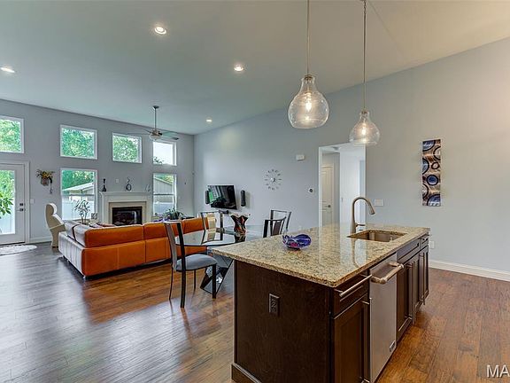 4th image of 1219 John Ryan Ln
