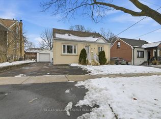 81 Haymarket Rd, Toronto, ON M3L1H8