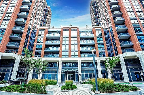 31 Tippett Rd Photo 1