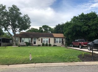 155 Graham Rd, Kenedy, TX 78119