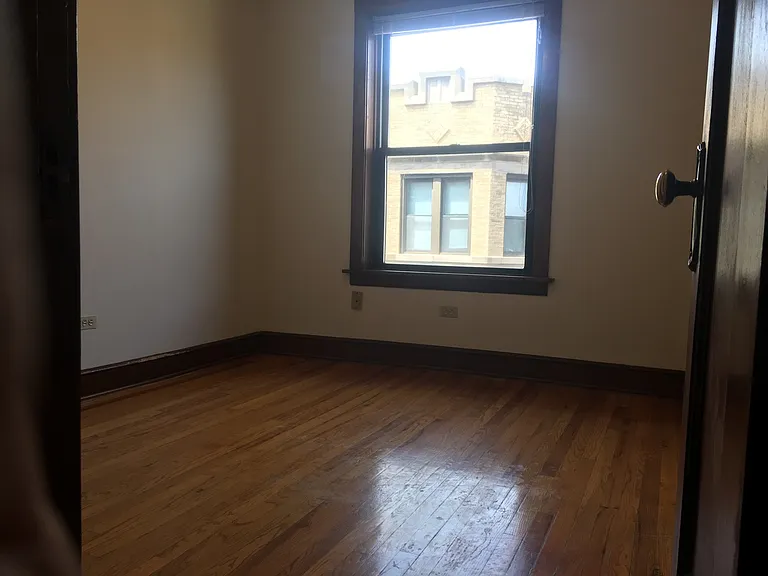 4048-58 N Sheridan Rd #4048-3W — Photo 14