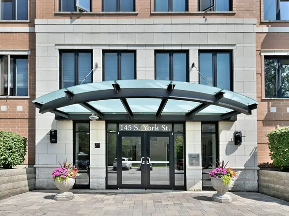 145 S York St Unit 504, Elmhurst, IL 60126