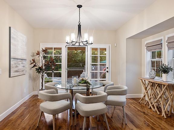 5th image of 705 Avenue Del Oro