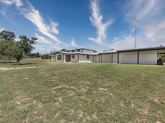 4th image of 622 Paradise Ranch Rd