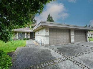 843 Lakes Blvd, Nanaimo, BC V9P2P8