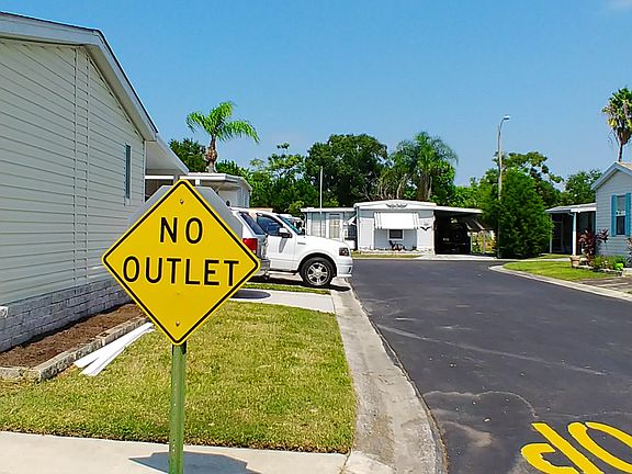 On the corner of a no outlet street