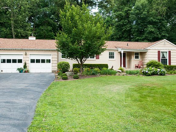 2nd image of 5504 Green Valley Dr