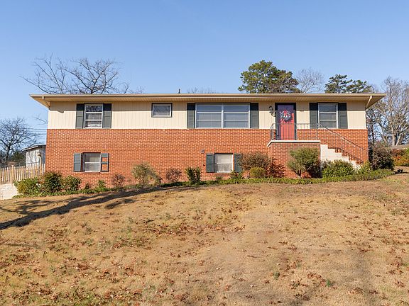 4th image of 1402 Millbro Cir