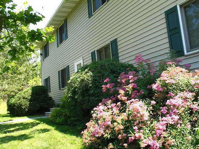 1895 E Shore Dr — Photo 13