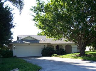 196 Forestwood Dr, Naples, FL 34110