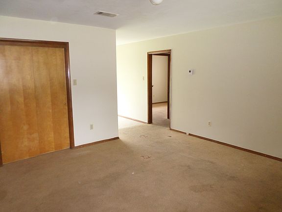2nd image of 307 N Inglewood Ave APT 8