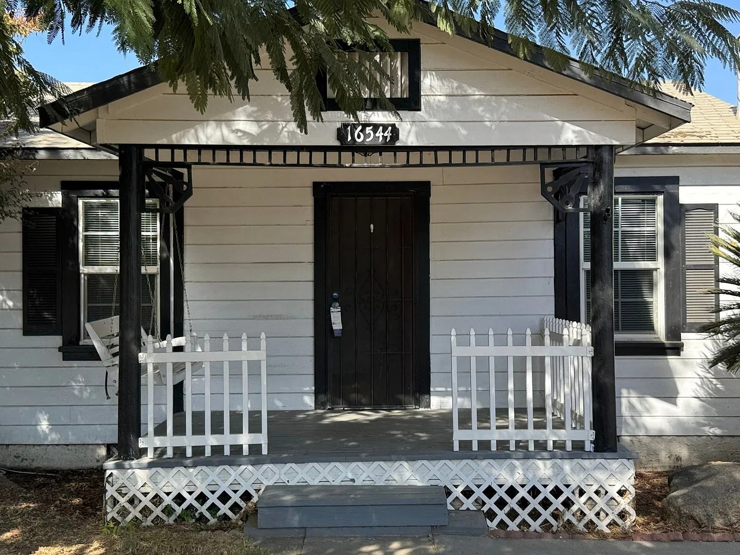 Charming 3BDR House in Visalia — Photo 1
