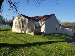 1304 Inwood Dr, Fort Wayne, IN 46815