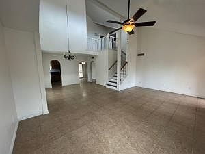 5th image of 839 Hempstead Dr