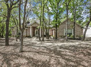 108 County Road 2250, Valley View, TX 76272