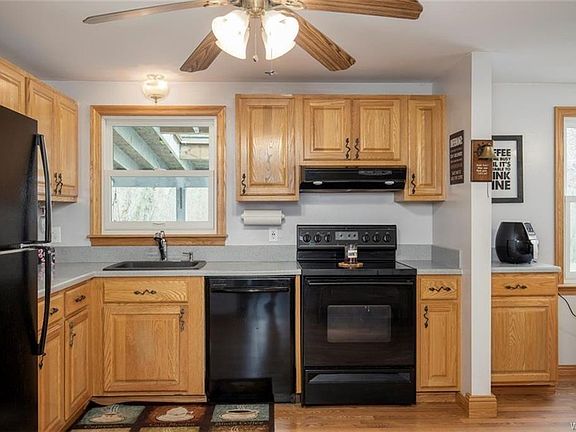 4th image of 107 Pamela Ct