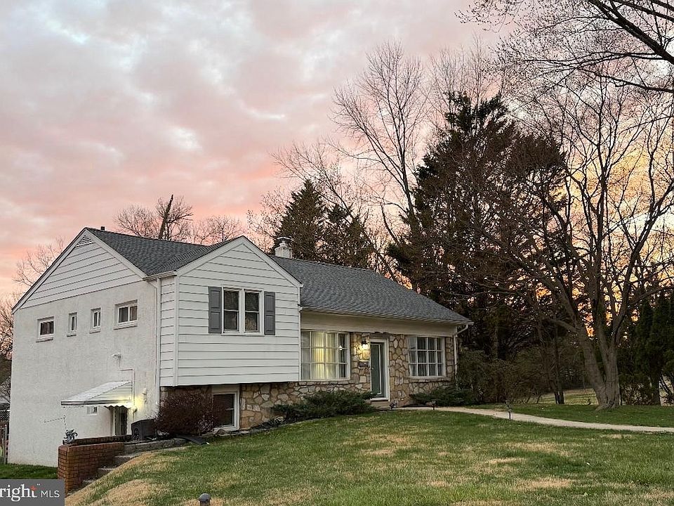 2nd image of 1724 Darland Rd