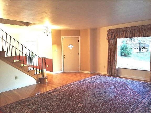 4th image of 1413 Westview Dr