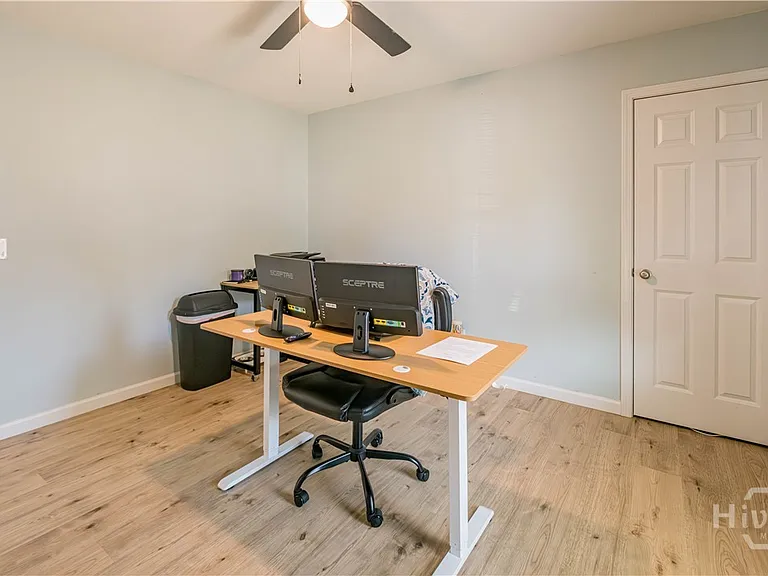 17 Raintree Way — Photo 37