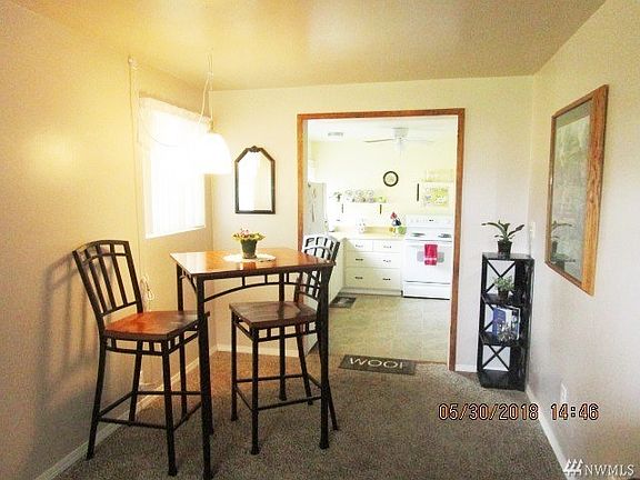 4th image of 2340 E Crestview Dr