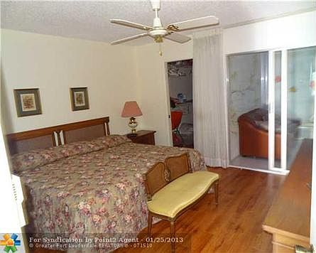 5th image of 241 Richmond E