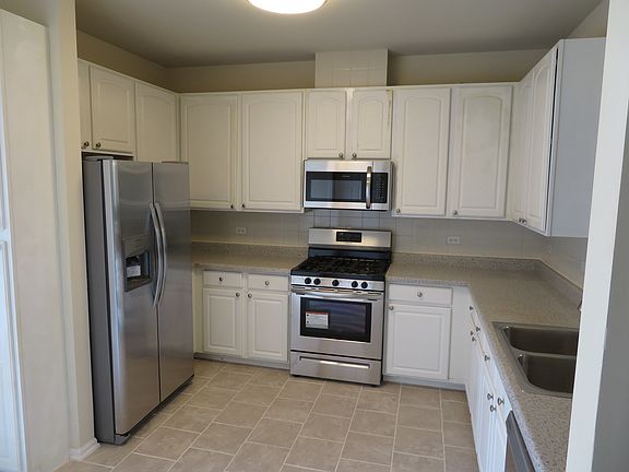 3rd image of 1054 Mayfield Dr #1054