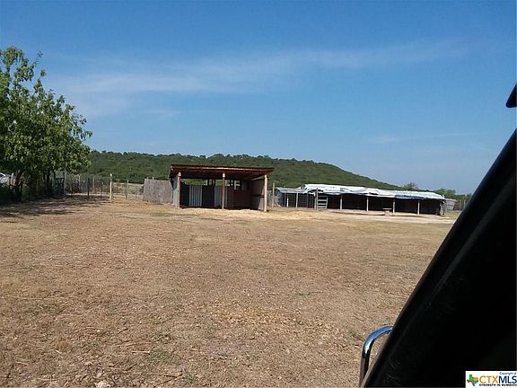 3rd image of 12117 State Highway 195