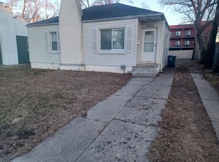8760 Troy Ave, Oak Park, MI