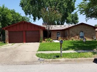 1927 Guinevere St, Arlington, TX 76014