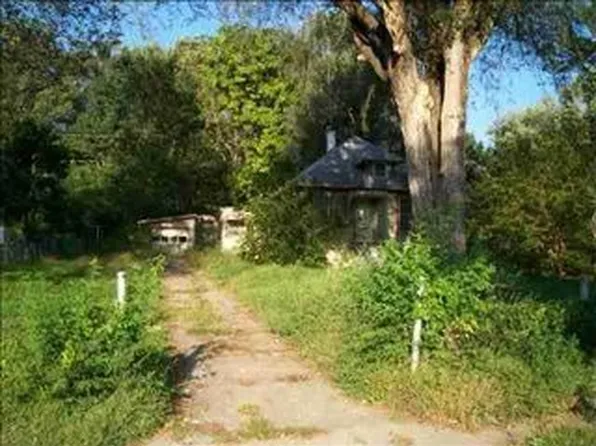 5626 N 35th St, Omaha, NE 68111