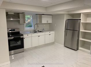 21 Willowbrook Dr #BASEMENT, Whitby, ON L1R1T3